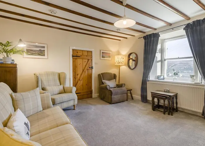 3 Bed In Row Oc-h34097