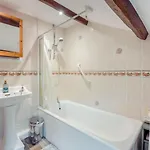 3 Bed In Row Oc-h34097